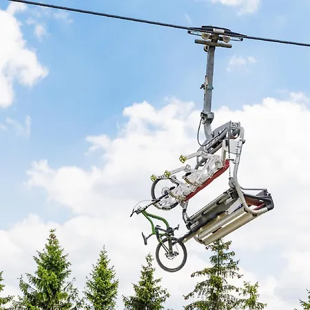 Apartmán Nice With Dishwasher, In A 500 M From The Ski Lift Winterberg